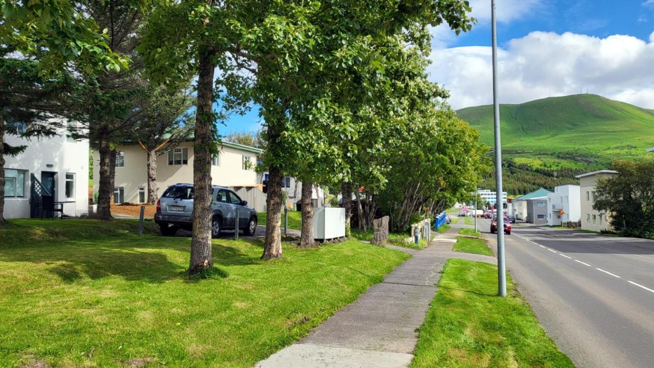 B&B Rooms Husavik 3 Eksteriør bilde