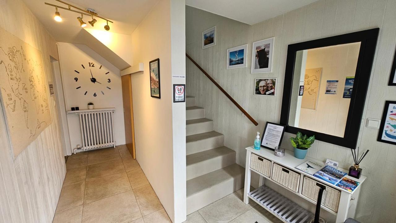 B&B Rooms Husavik 3 Eksteriør bilde